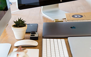 曼联与阿贾克斯正式接触，商谈20岁边锋霍茨转会